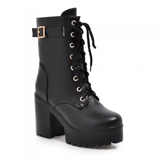 Belt buckle lacing ankle boot